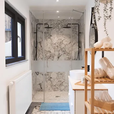 & Διαμέρισμα