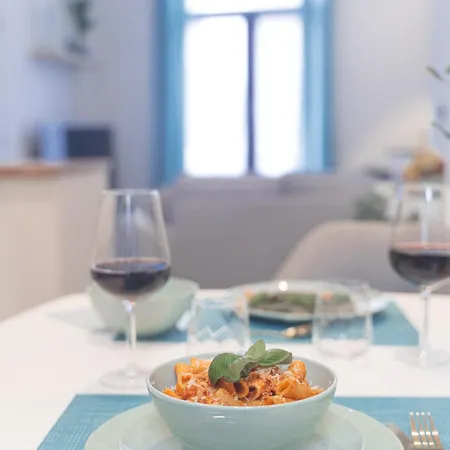 & Διαμέρισμα *