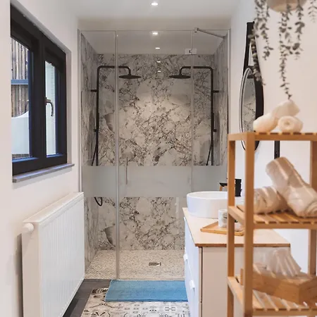 アパート & モンス